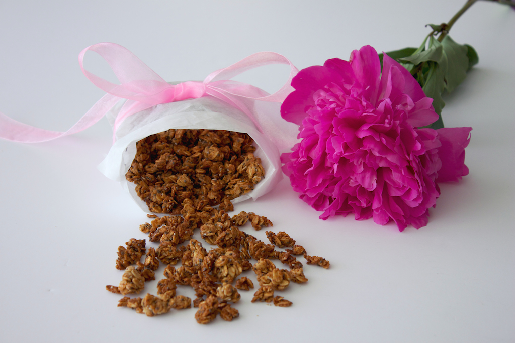 homemade almond granola