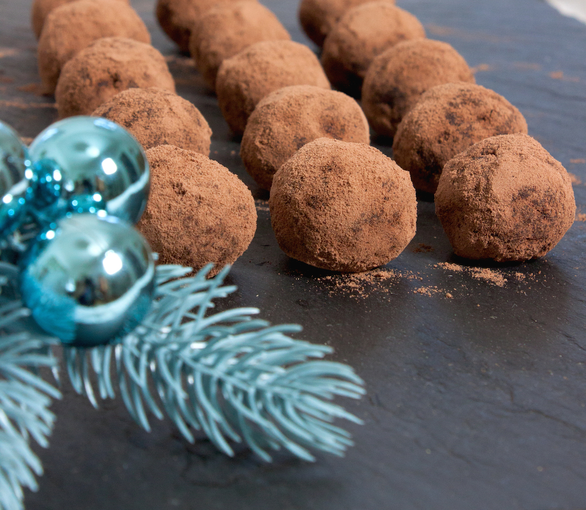 honey almond chocolate cake balls