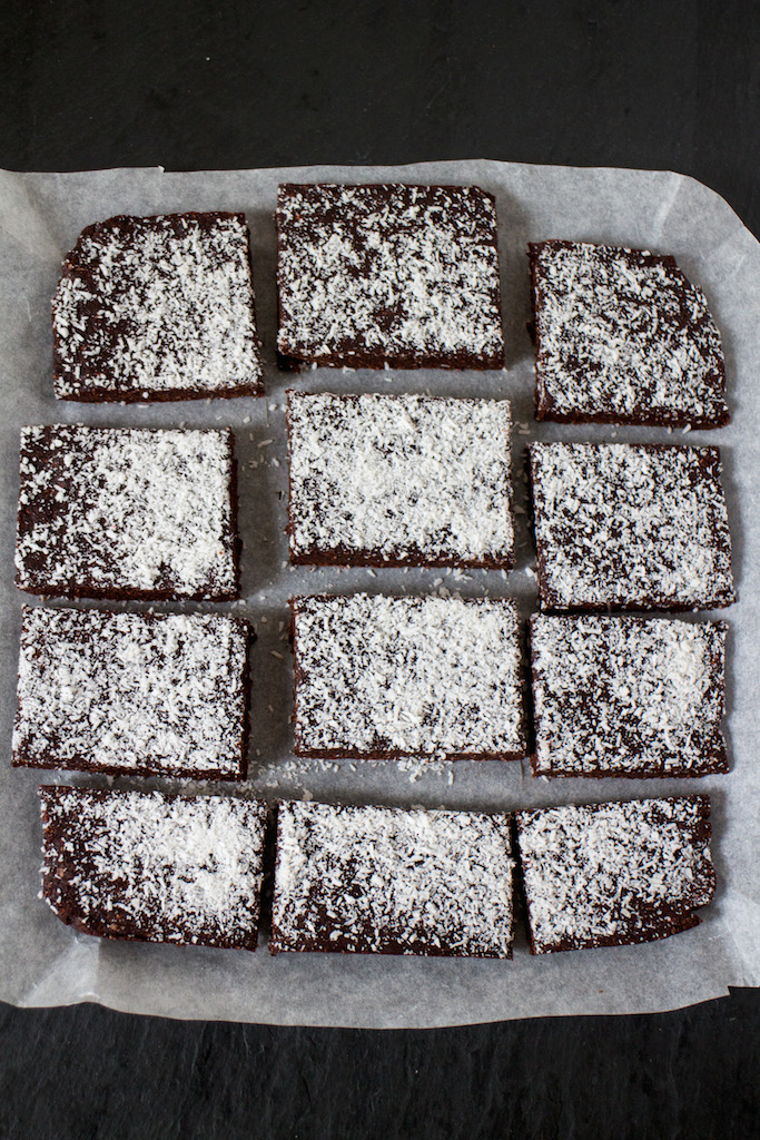 raw vegan brownie bars