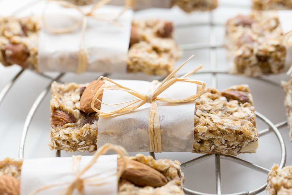 vanilla almond granola bars