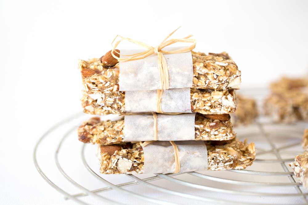 vanilla almond granola bars