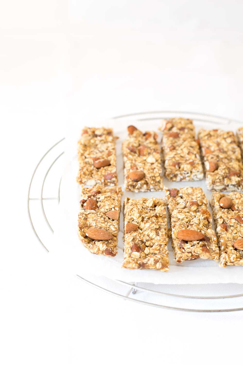 vanilla almond granola bars