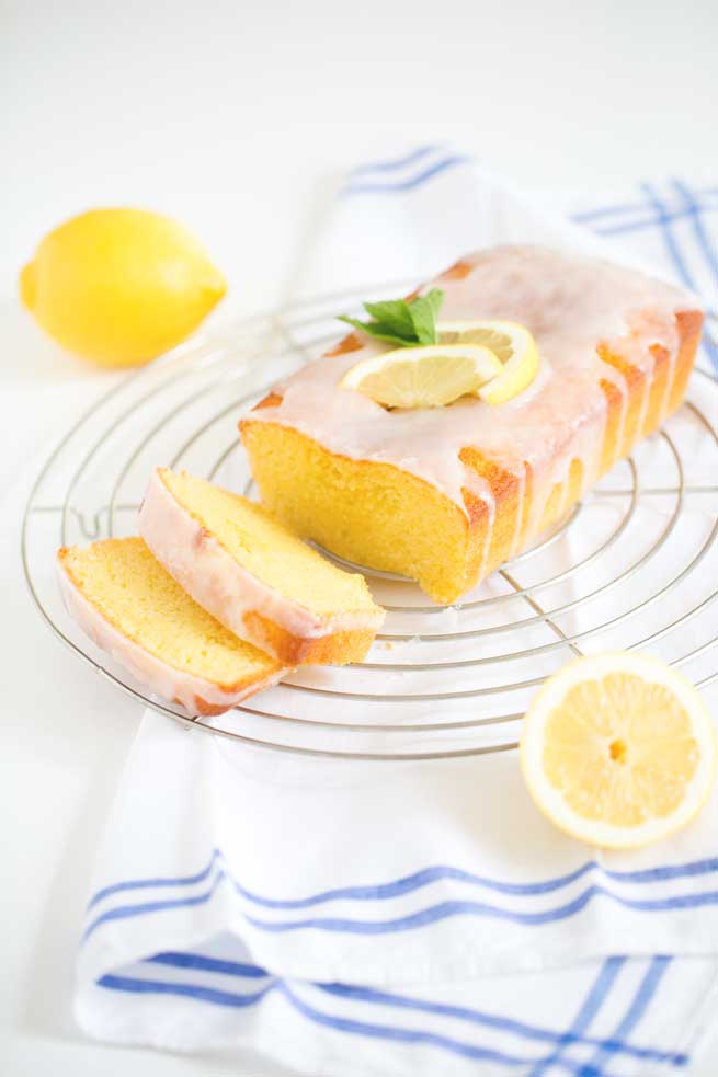 lemon drizzle cake