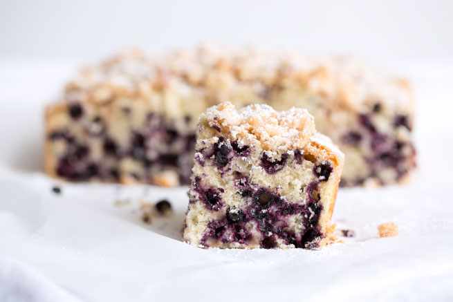 blueberry crumb cake