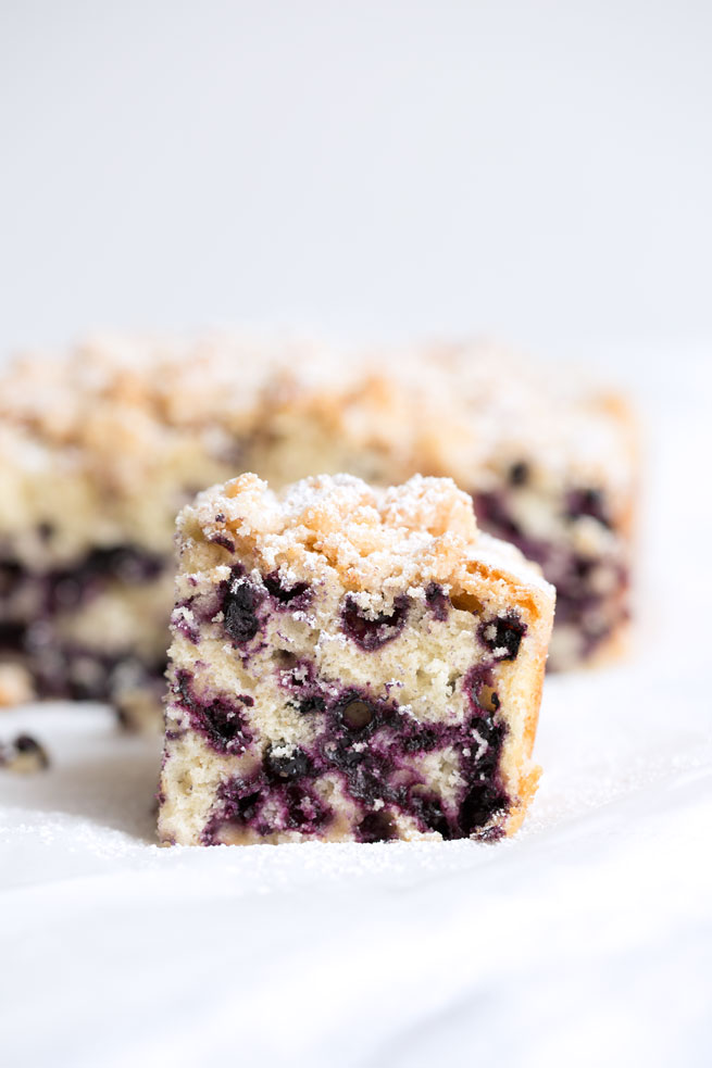 blueberry crumb cake