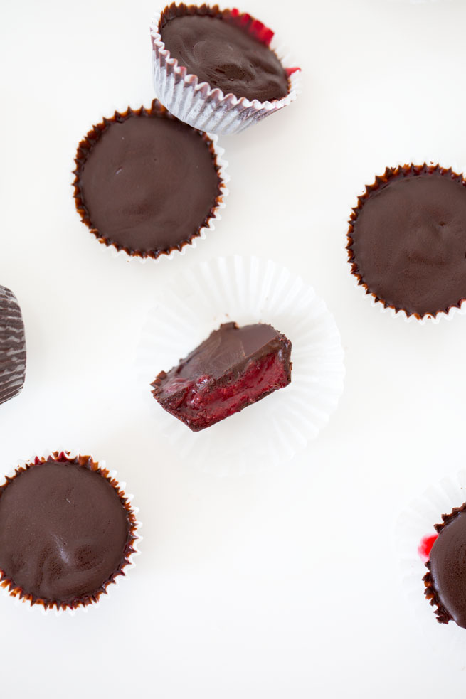 raspberry chocolate cups