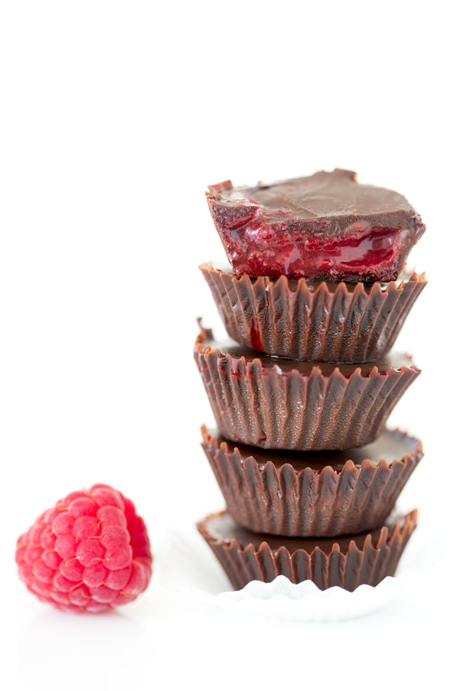 raspberry chocolate cups