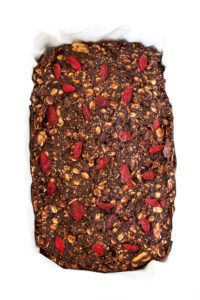 Healthy no-bake chocolate peanut bars