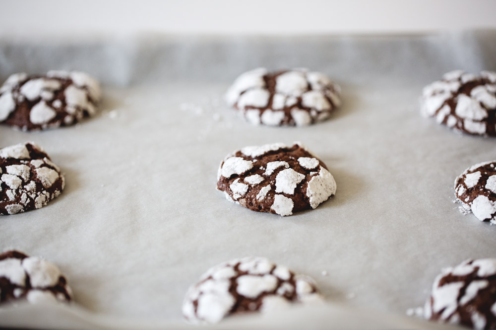 chocolate crinkle cookies