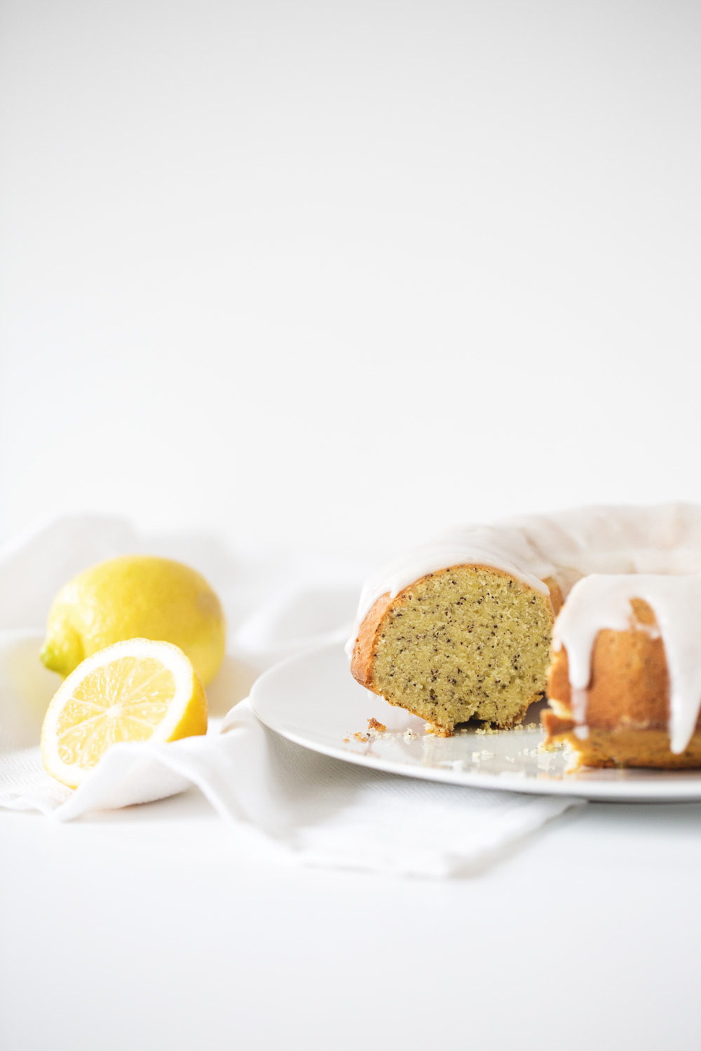 lemon poppyseed bundt cake